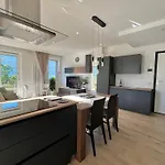 Dreamer House Deluxe - Lakeview *